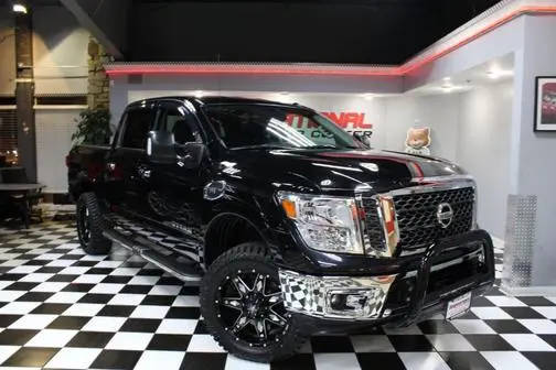 2017 Nissan Titan SV 4WD photo