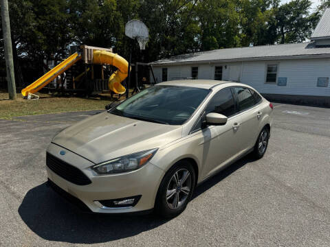 2018 Ford Focus SE FWD photo