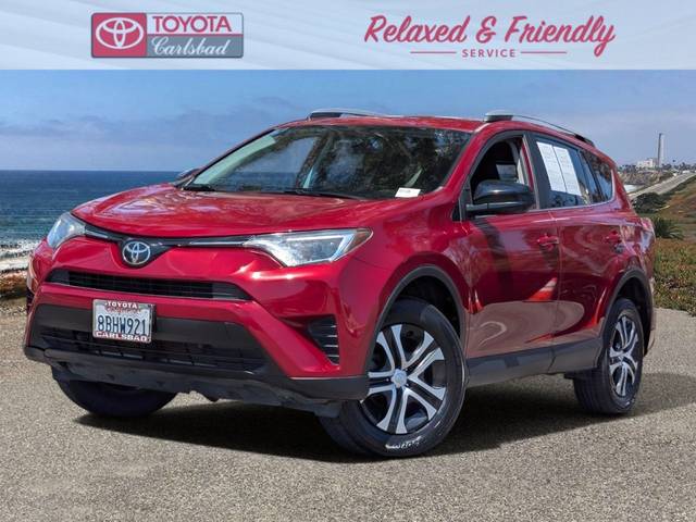 2018 Toyota RAV4 LE FWD photo