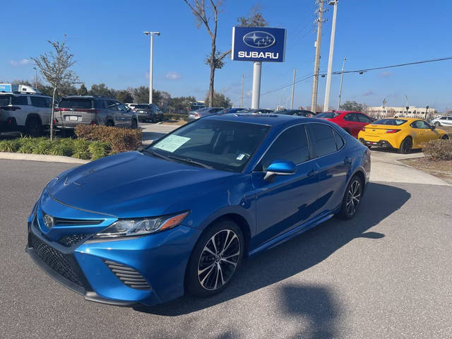 2018 Toyota Camry SE FWD photo