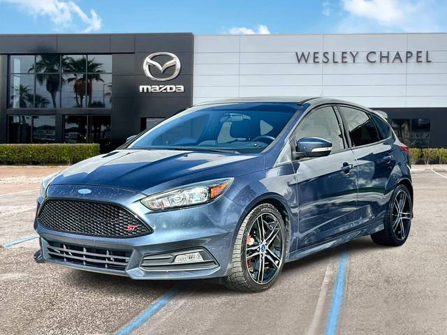 2018 Ford Focus ST FWD photo