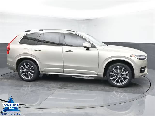 2018 Volvo XC90 Momentum AWD photo