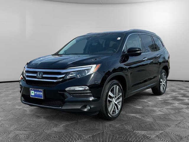 2017 Honda Pilot Elite AWD photo