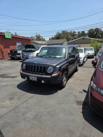 2016 Jeep Patriot Sport FWD photo