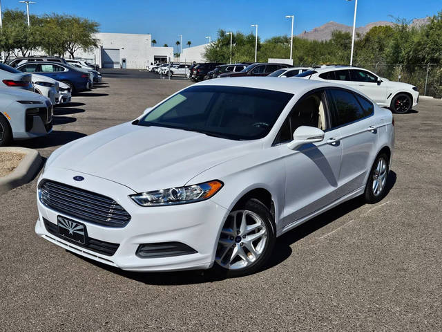 2016 Ford Fusion SE FWD photo