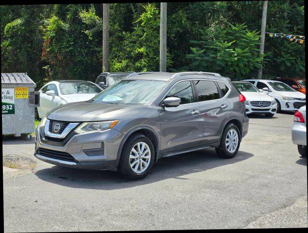2017 Nissan Rogue SV FWD photo