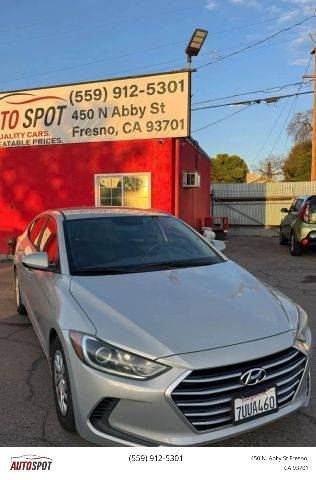 2017 Hyundai Elantra SE FWD photo