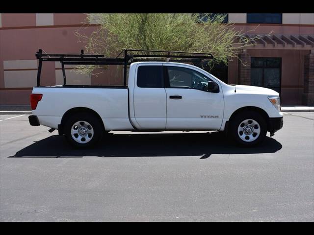 2017 Nissan Titan S 4WD photo