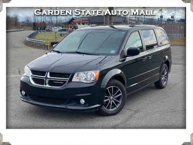 2017 Dodge Grand Caravan SXT FWD photo