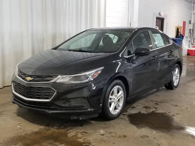 2018 Chevrolet Cruze LT FWD photo