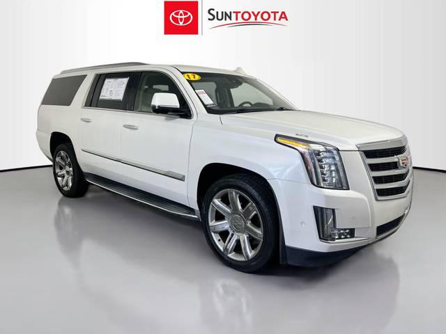 2017 Cadillac Escalade ESV Luxury RWD photo