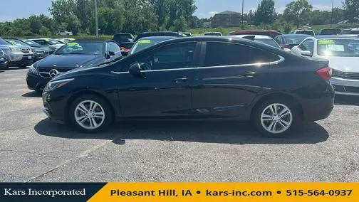 2018 Chevrolet Cruze LT FWD photo