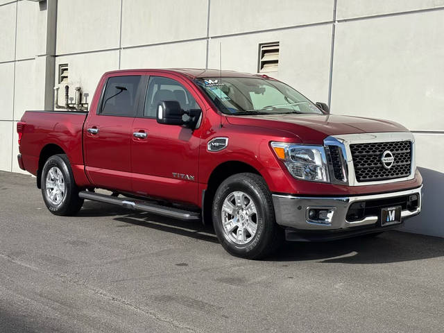 2017 Nissan Titan SV 4WD photo