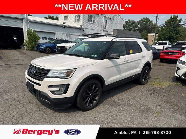 2017 Ford Explorer XLT 4WD photo