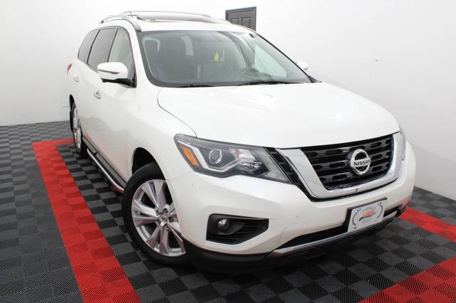 2018 Nissan Pathfinder SL 4WD photo