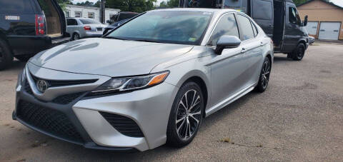 2018 Toyota Camry SE FWD photo