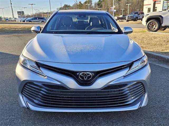 2018 Toyota Camry XLE FWD photo