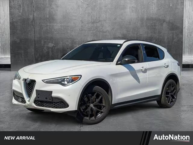2018 Alfa Romeo Stelvio Ti Sport AWD photo