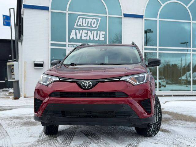 2018 Toyota RAV4 LE FWD photo