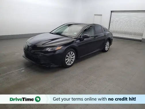 2018 Toyota Camry LE FWD photo