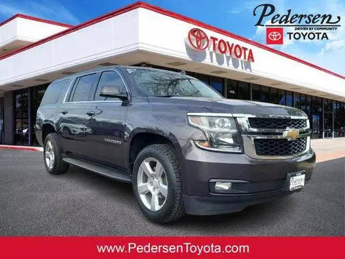2018 Chevrolet Suburban LT 4WD photo