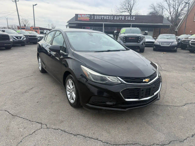 2018 Chevrolet Cruze LT FWD photo