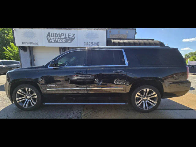 2018 GMC Yukon XL Denali 4WD photo