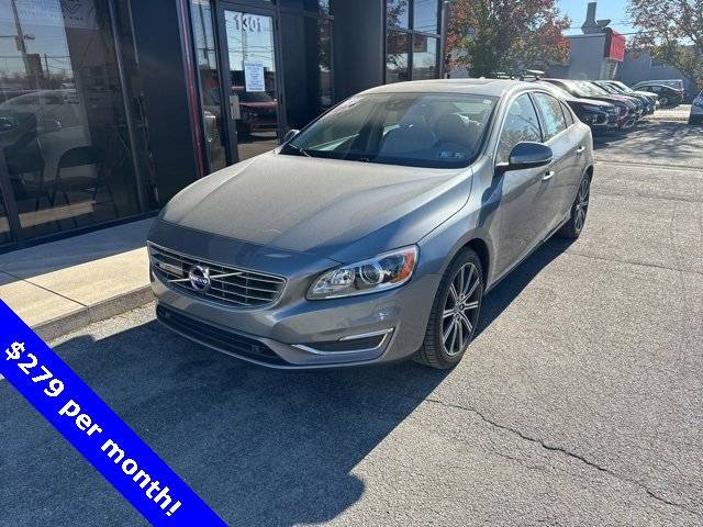 2018 Volvo S60 Inscription Platinum AWD photo