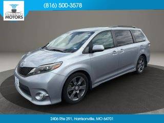 2017 Toyota Sienna SE FWD photo