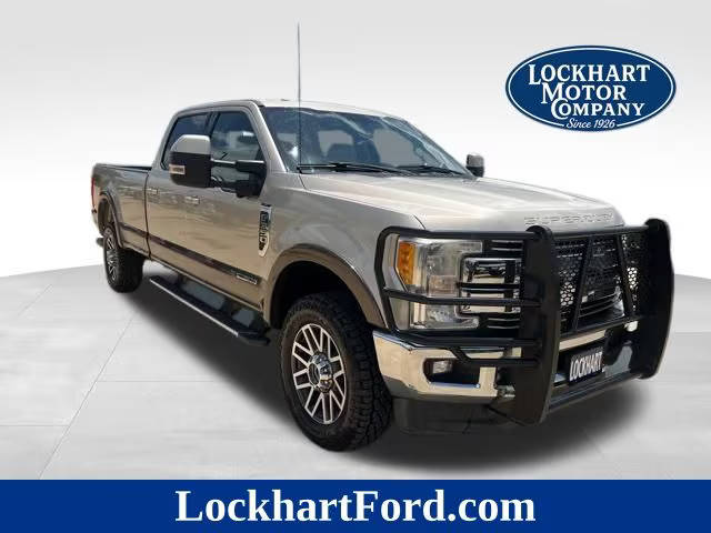 2017 Ford F-350 Super Duty Lariat 4WD photo