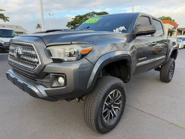 2017 Toyota Tacoma SR 4WD photo