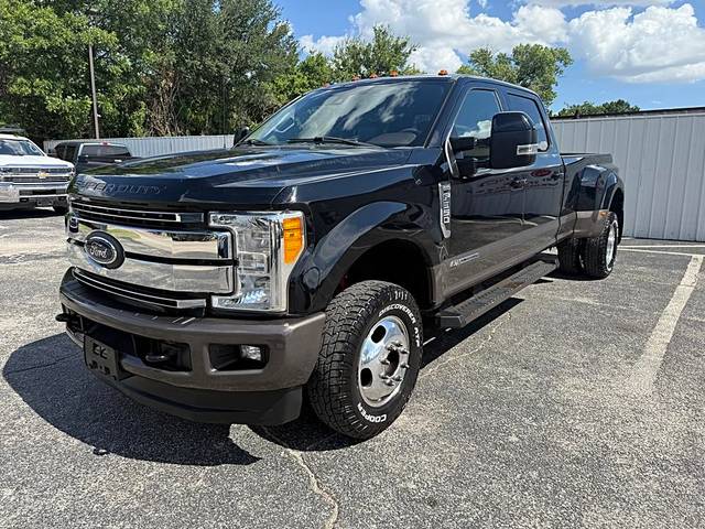 2017 Ford F-350 Super Duty King Ranch 4WD photo