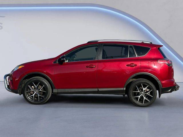 2018 Toyota RAV4 SE AWD photo