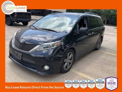 2017 Toyota Sienna SE FWD photo