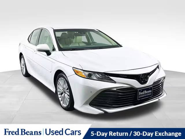 2018 Toyota Camry XLE FWD photo