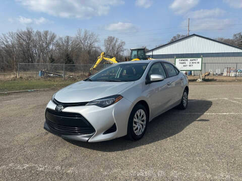 2018 Toyota Corolla LE FWD photo