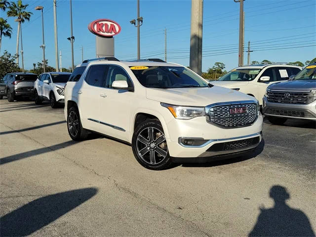 2018 GMC Acadia Denali FWD photo
