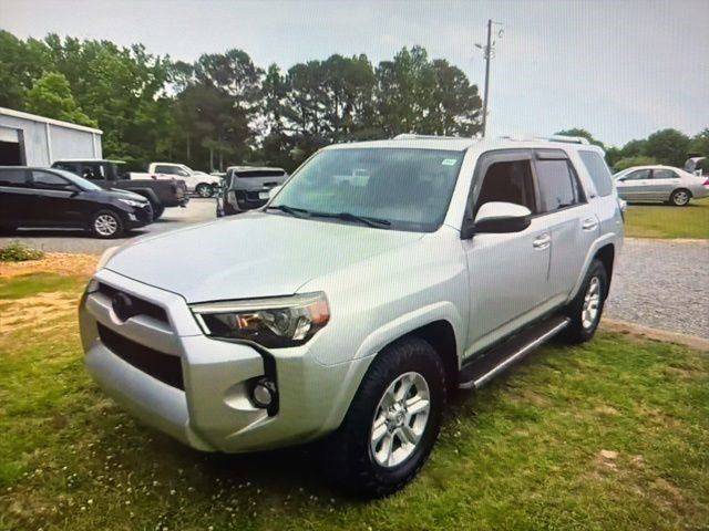2018 Toyota 4Runner SR5 RWD photo