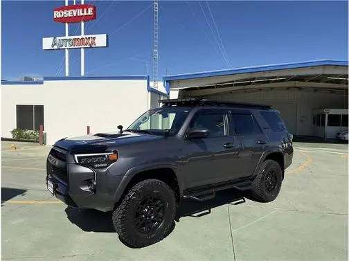 2016 Toyota 4Runner TRD Pro 4WD photo