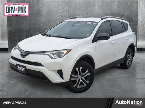 2018 Toyota RAV4 LE FWD photo