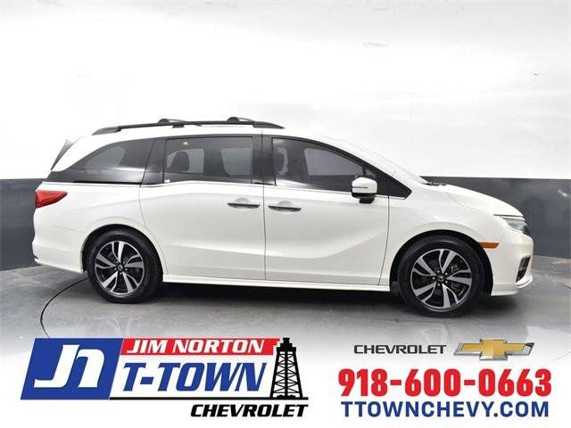 2018 Honda Odyssey Elite FWD photo