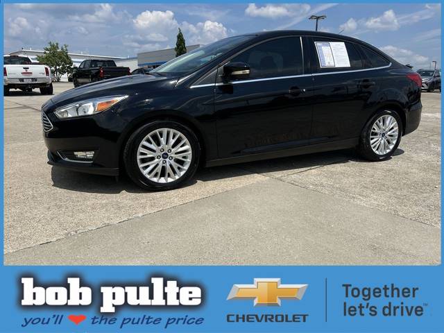 2018 Ford Focus Titanium FWD photo