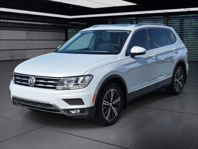 2018 Volkswagen Tiguan SEL FWD photo