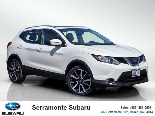 2017 Nissan Rogue Sport SL AWD photo