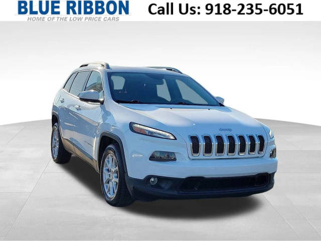 2018 Jeep Cherokee Latitude FWD photo