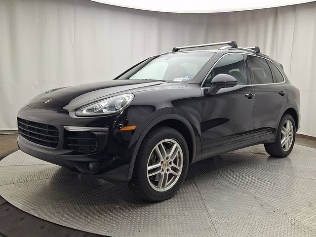 2018 Porsche Cayenne  AWD photo