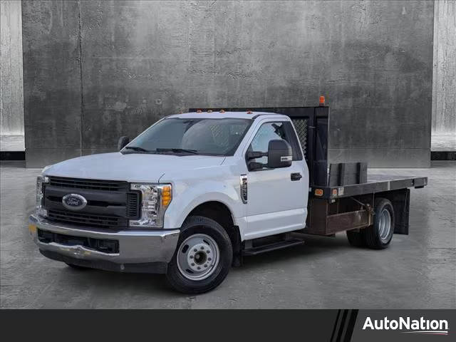 2017 Ford F-350 Super Duty XL RWD photo