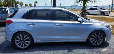 2018 Hyundai Elantra GT Sport FWD photo