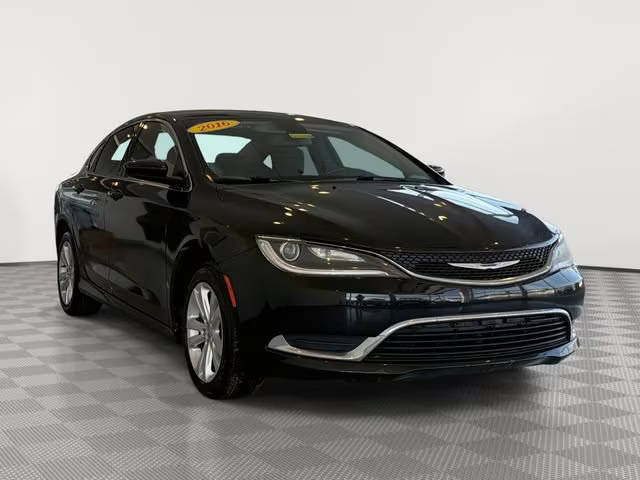2016 Chrysler 200 Limited FWD photo