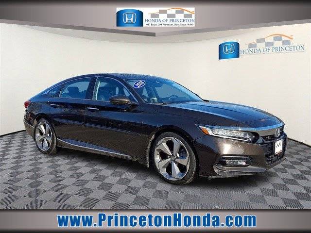 2018 Honda Accord Touring 1.5T FWD photo